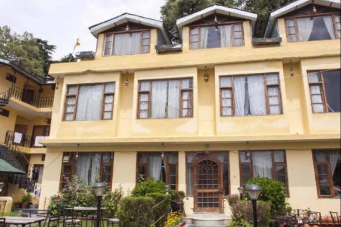 Sagrika Resort Dalhousie Eksteriør bilde